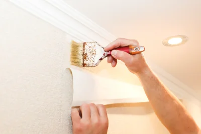 Pose de papier peint à Clisson — revêtements muraux et toiles de verre